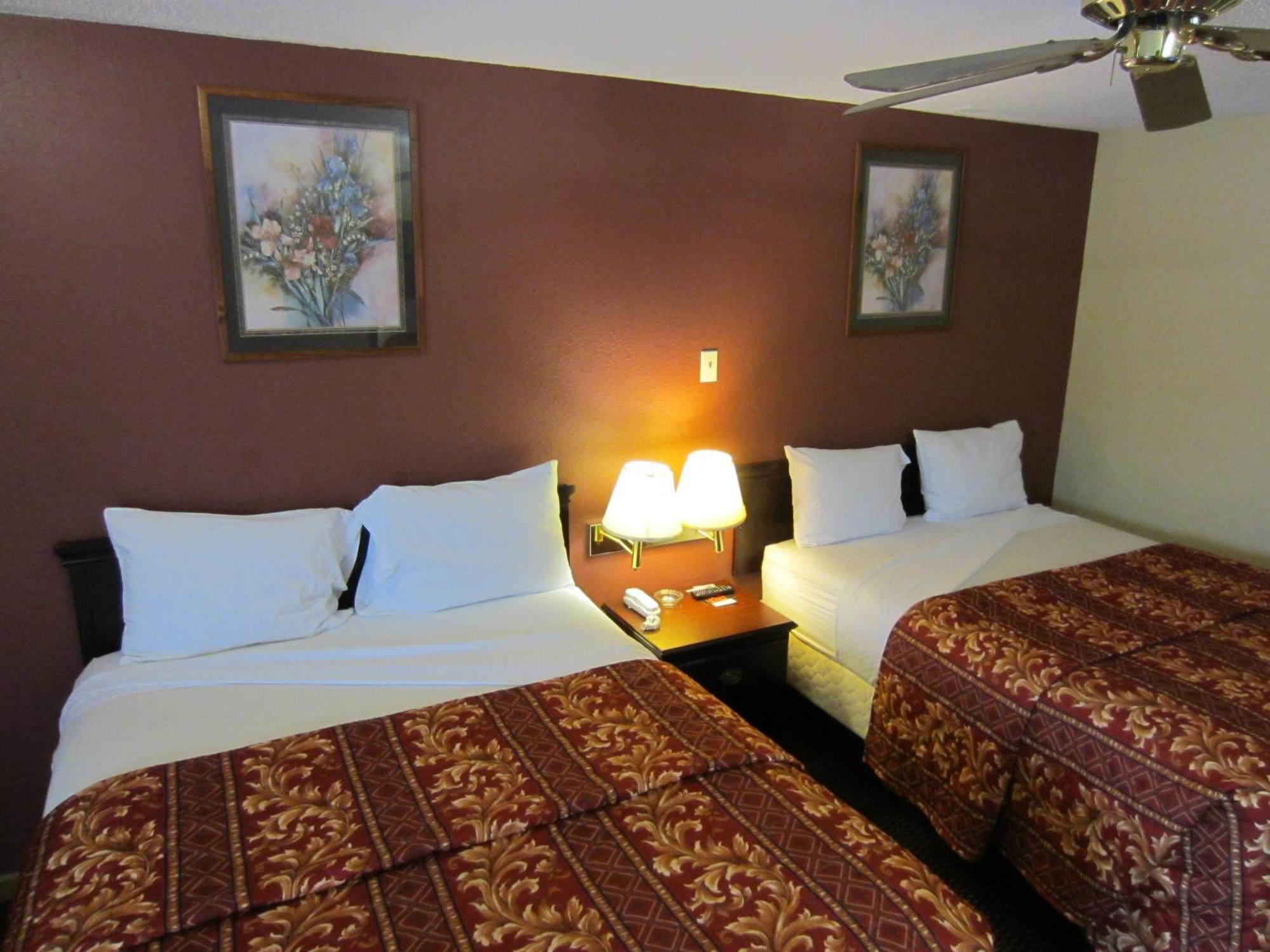 First Western Inn - Fairmont City Esterno foto