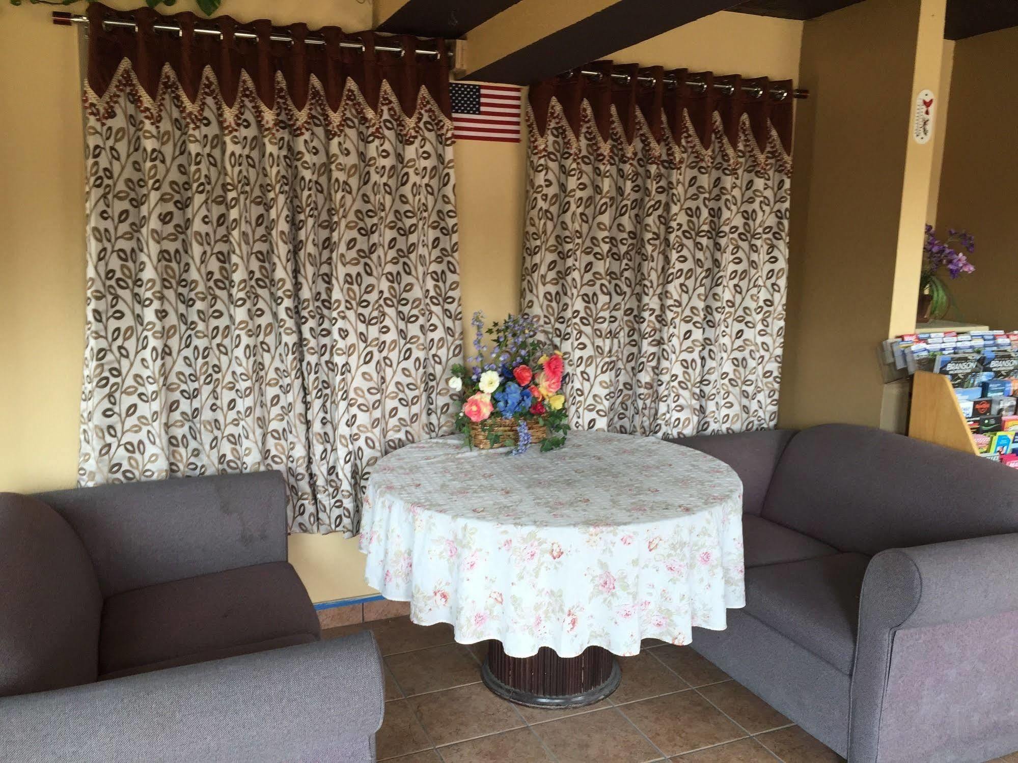 First Western Inn - Fairmont City Esterno foto