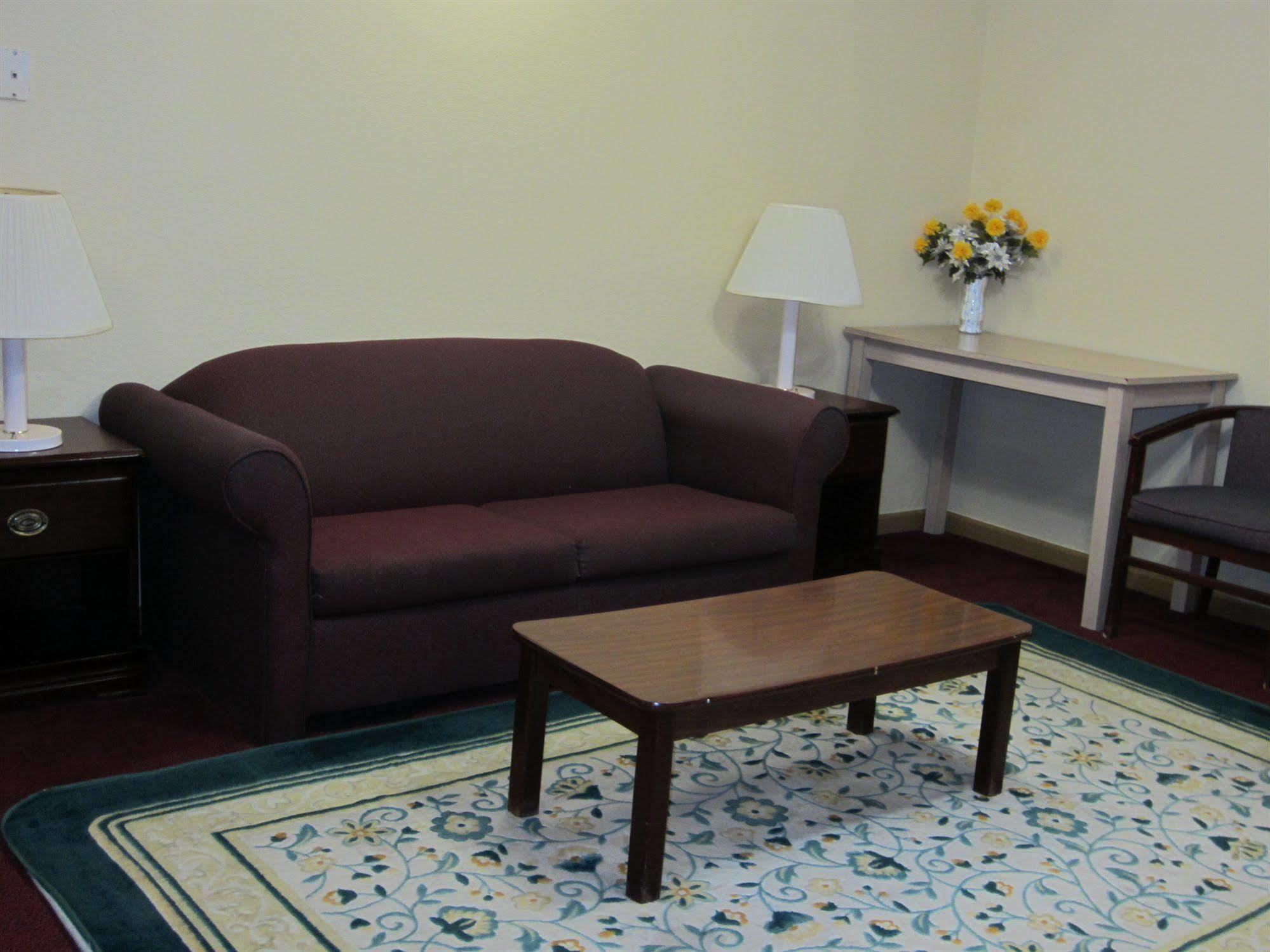 First Western Inn - Fairmont City Esterno foto
