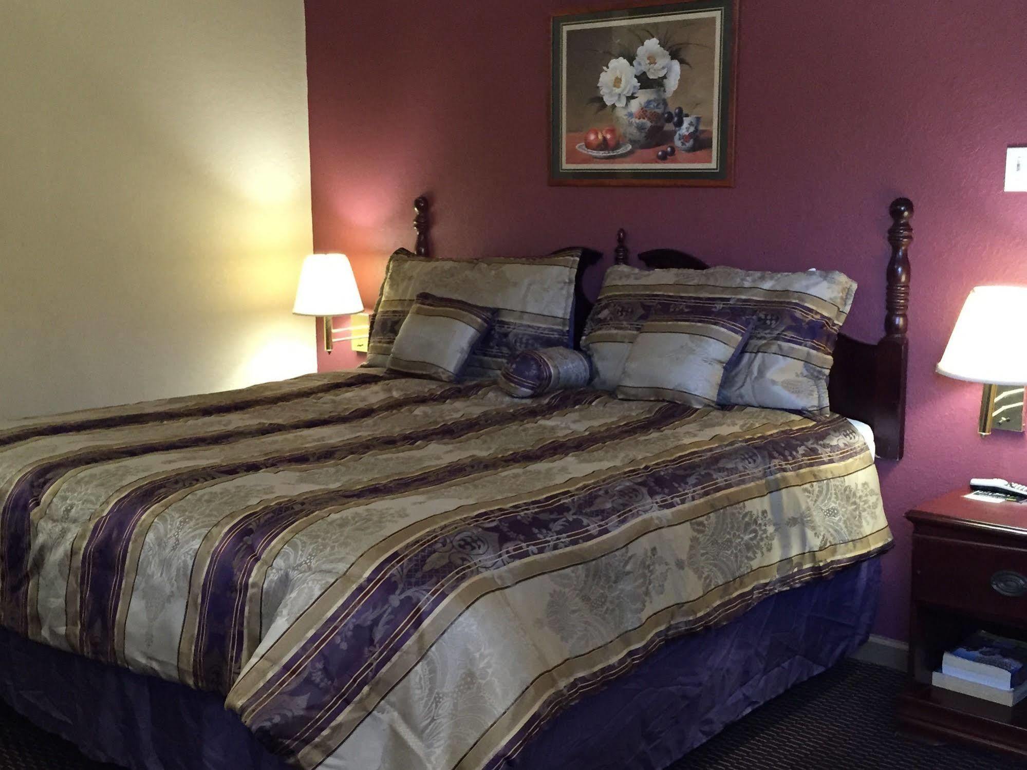 First Western Inn - Fairmont City Esterno foto