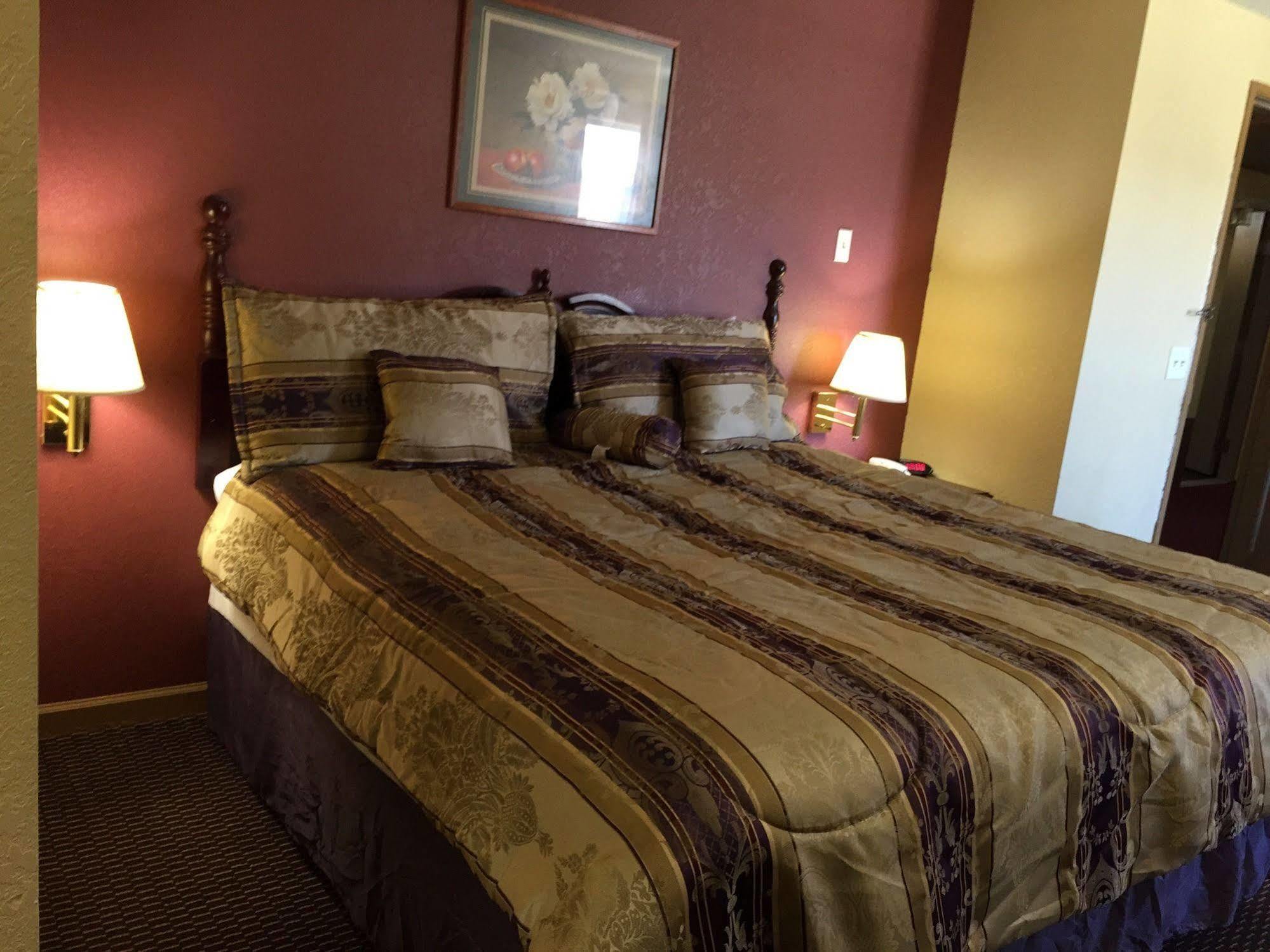 First Western Inn - Fairmont City Esterno foto